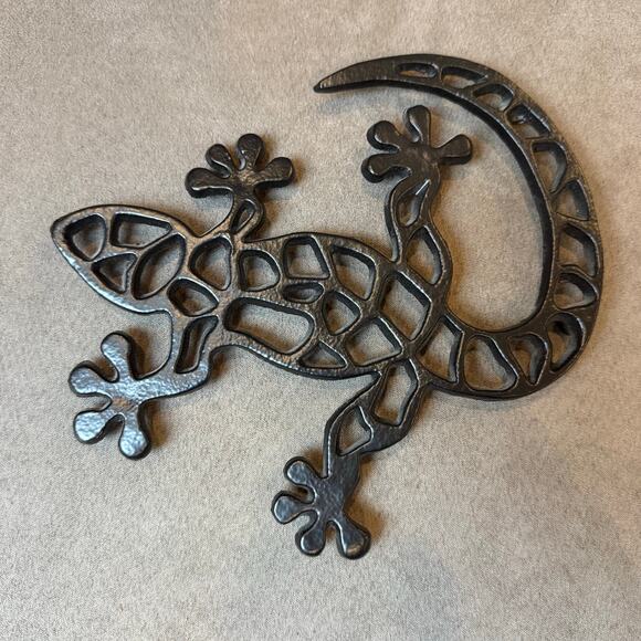 H&M Home Black Metal Trivet Lizard Gecko Southwestern Aztec - Picture 1 of 6